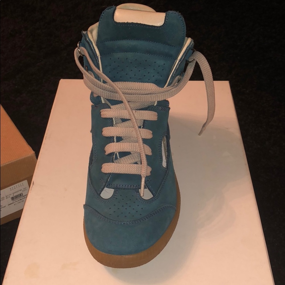 Women shoes